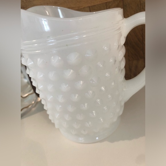 Vintage Petit pichet à lait ou crème. Hobnail milk glass - Picture 3 of 5